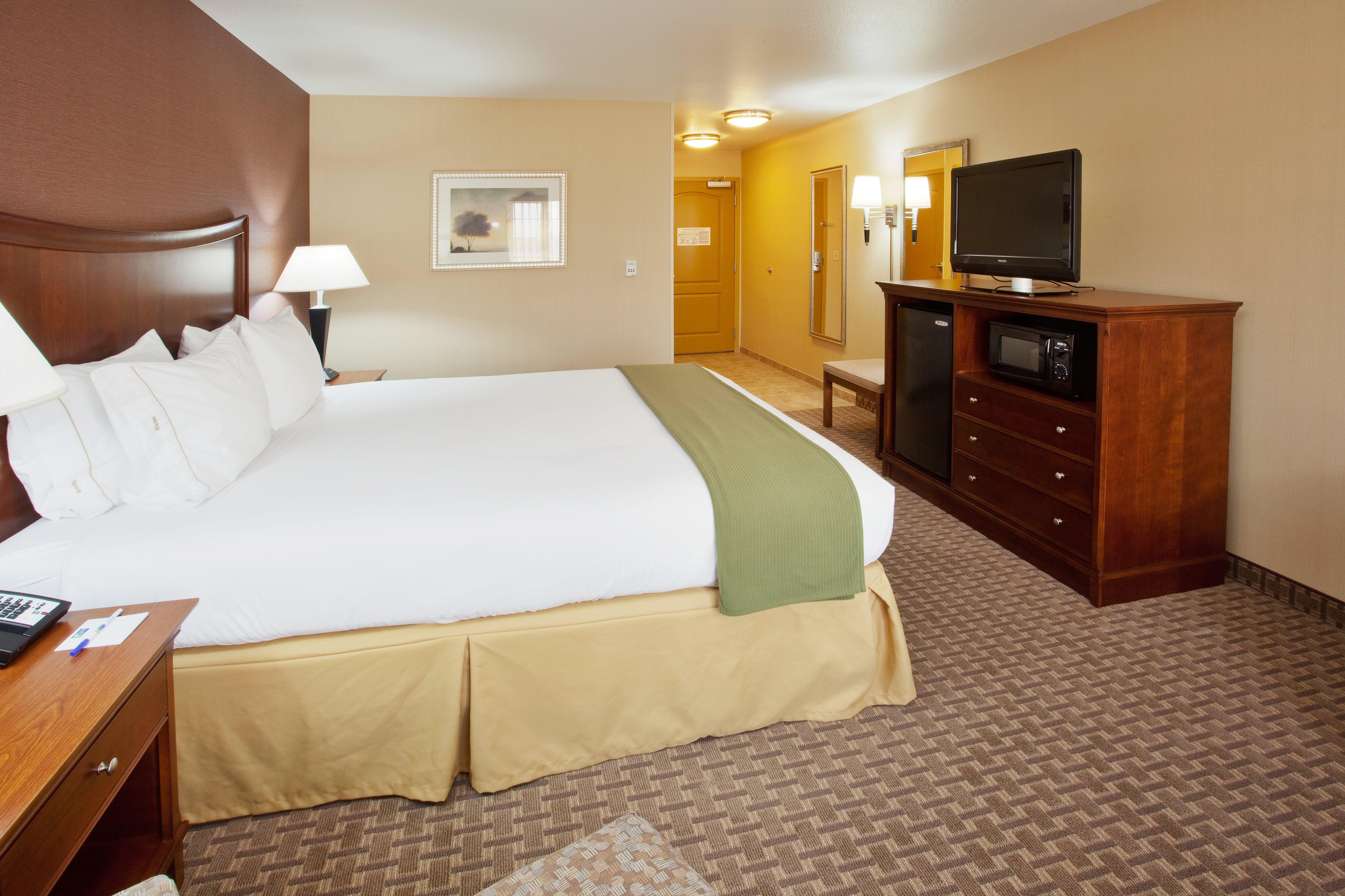 Holiday Inn Express Hotel & Suites Willows By Ihg Room photo