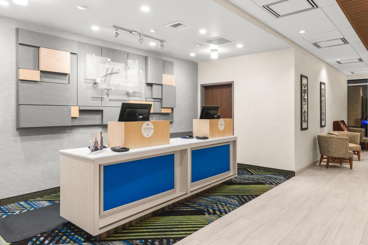 Holiday Inn Express Hotel & Suites Willows By Ihg Exterior photo