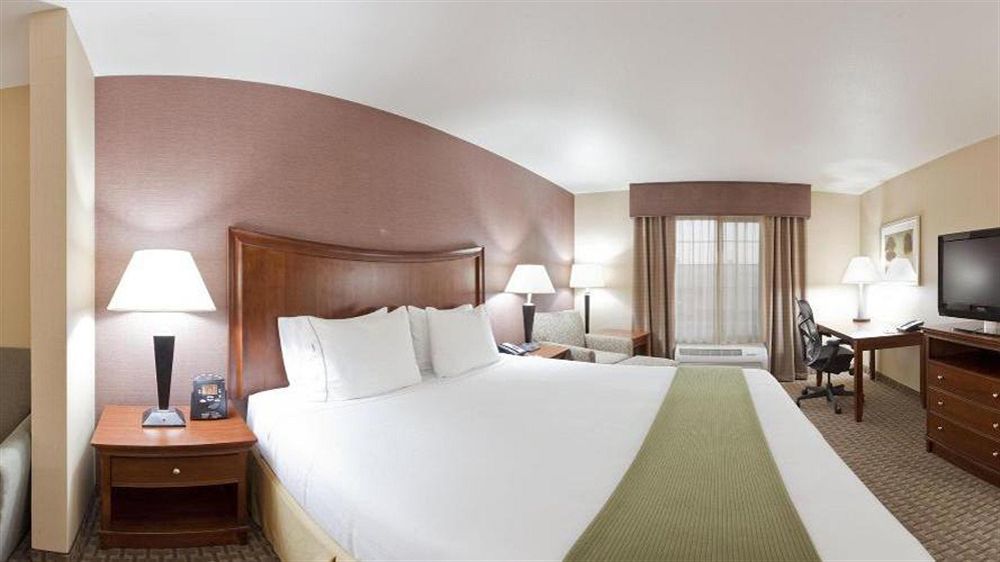 Holiday Inn Express Hotel & Suites Willows By Ihg Exterior photo